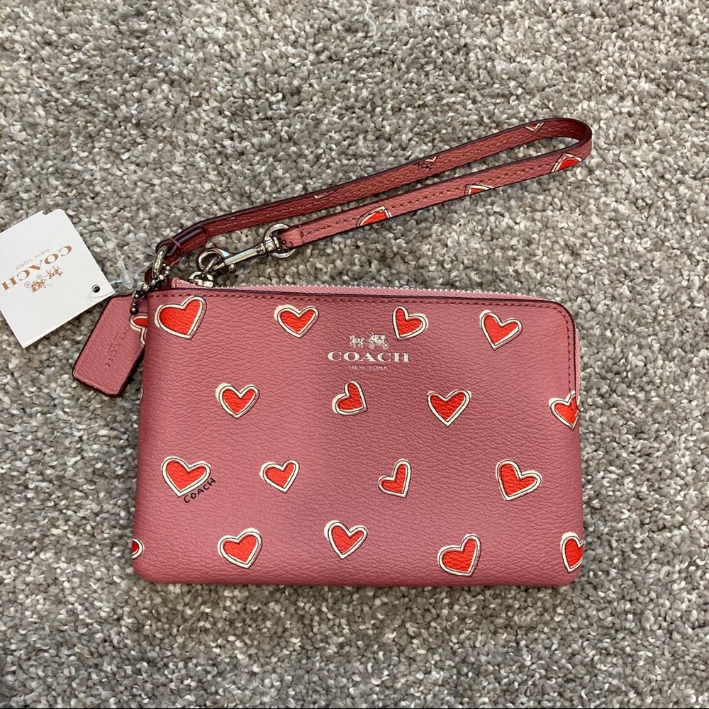 Coach wristlet heart limited design NWT